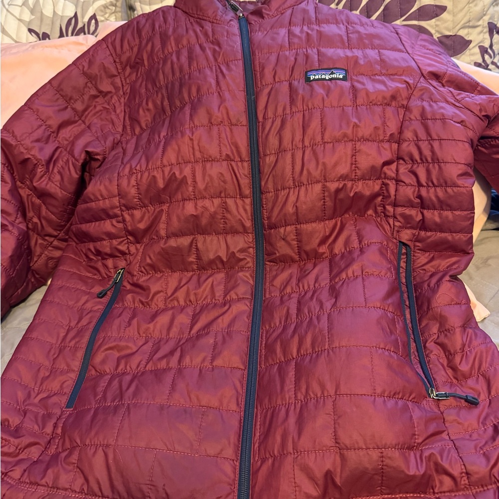Patagonia Women's Maroon Puffer Jacket